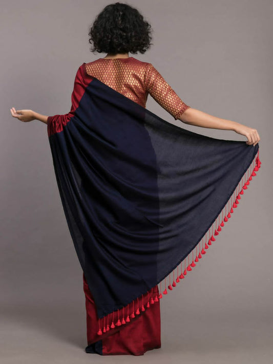 Ethereal Khadi Elegance: Handloom Saree with Running Blouse