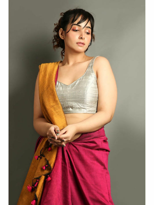 Ethereal Khadi Elegance: Handloom Saree with Running Blouse